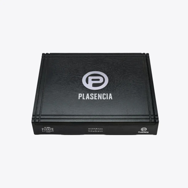 Alma Fuerte Nestor IV box closed Alma Fuerte Nestor IV box closed