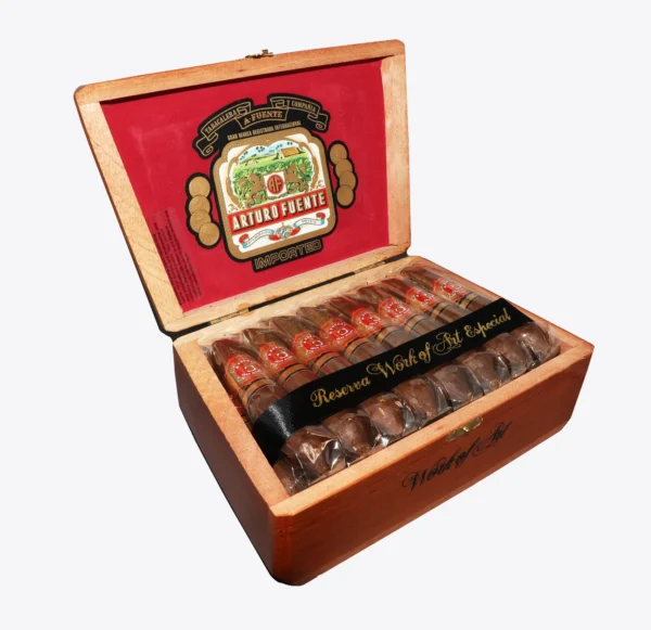 Arturo Fuente Hemingway Work of Art Natural Box Open Arturo Fuente Hemingway Work of Art Natural Box Open