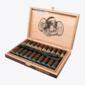 Deadwood Fat Bottom Betty Robusto, open box