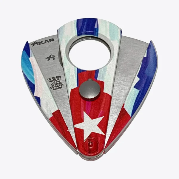 XIKAR Xi2 Straight Cutter Cuban Flag Open XIKAR Xi2 straight cutter in a Cuban flag design, open
