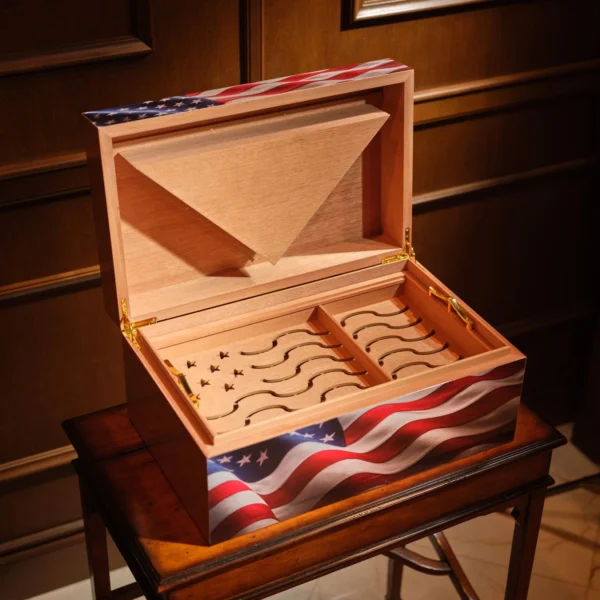 gurkha-volition-freedom-humidor-open Gurkha Volition America Freedom Humidor with folded flag display