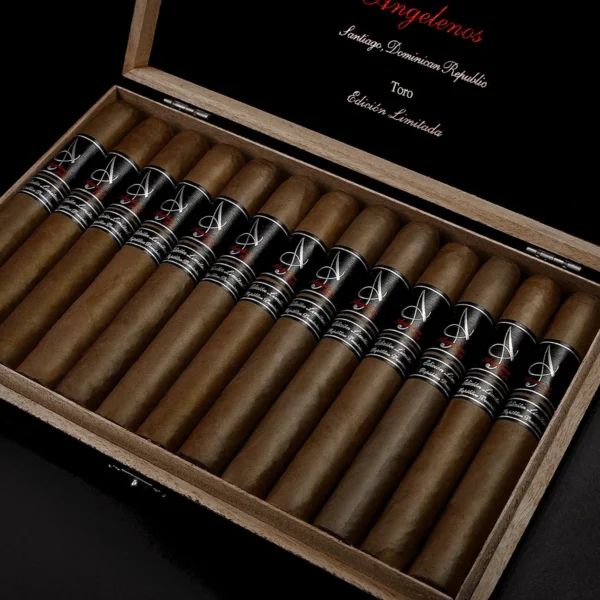 Angelenos Toro open box of 25