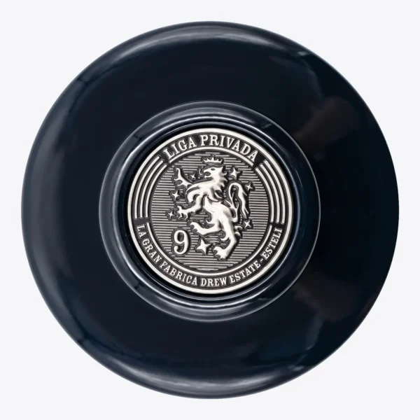 Drew Estate Liga Privada No. 9 Black Ceramic Jar Humidor Lid Drew Estate Liga Privada No. 9 Black Ceramic Jar Humidor, lid seen from above